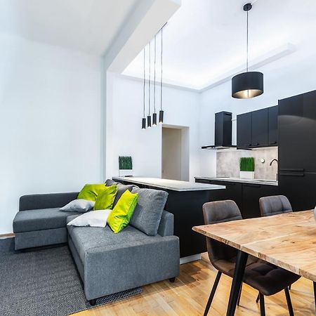 Stylish Designed Apartment In A Top Location เวียนนา ภายนอก รูปภาพ